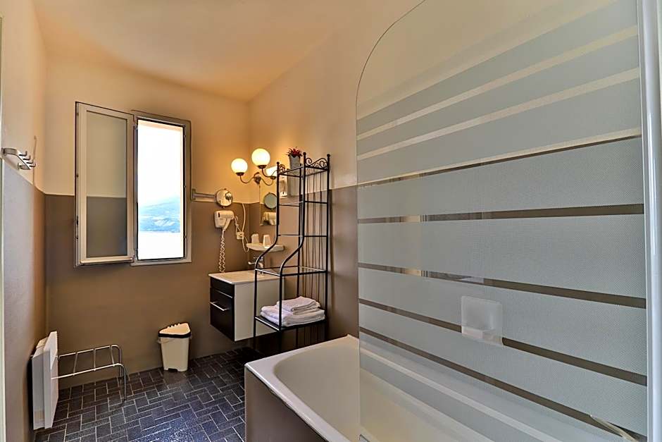 Hôtel Les Flots Bleus