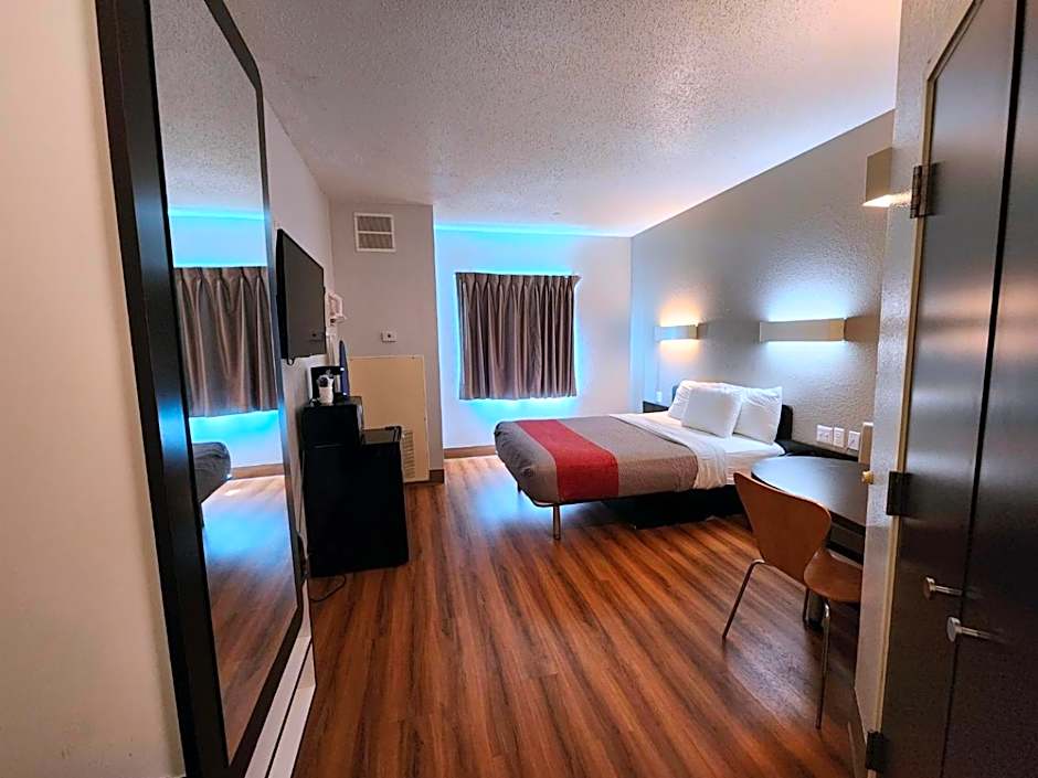 Motel 6-Biloxi, MS - Beach