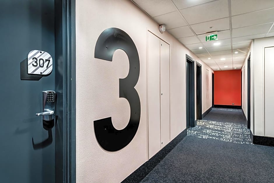 B&B HOTEL Paris Ivry Quai de Seine