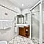 Terrigal Sails Serviced Apartments