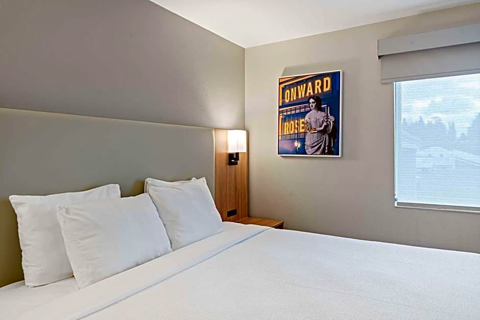 Best Western Lake Oswego Hotel & Suites