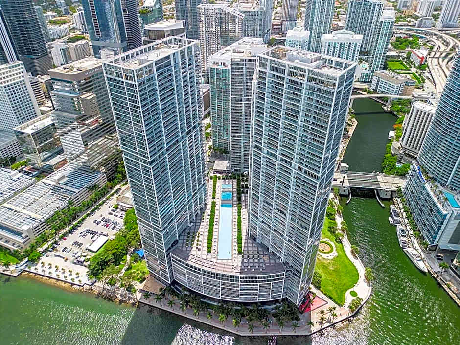 Limited time Deal 1BR 1BATH Located at ICON Brickell
