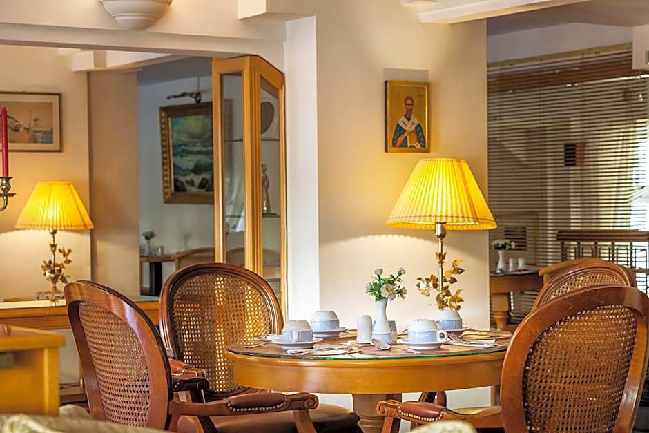 Minerva Premier Hotel