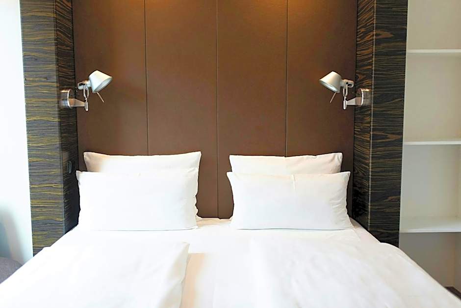 Motel One Düsseldorf-Hauptbahnhof