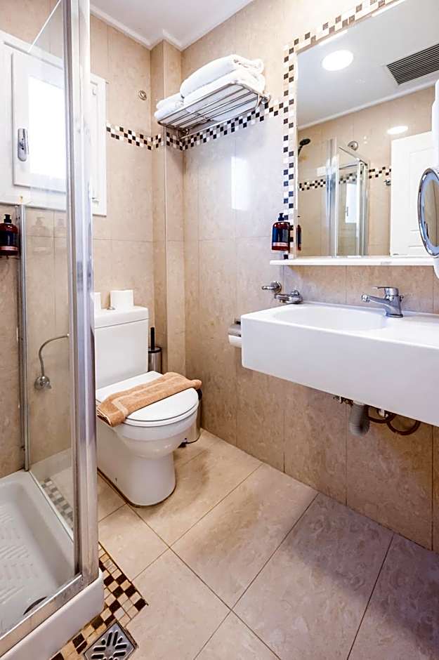 Orizontes Hotel Santorini