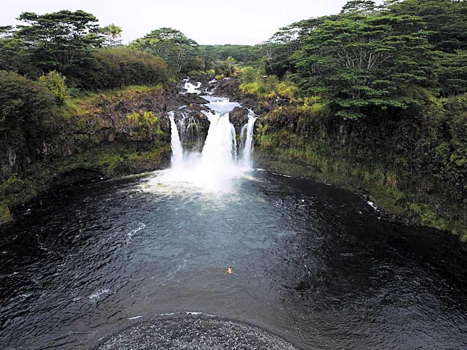 Howzit Hostels Hawaii