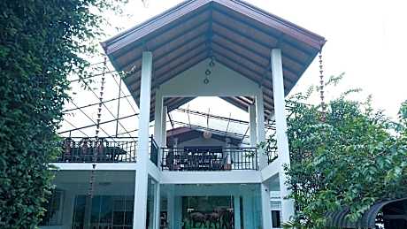 Sangrilla Holiday Resort