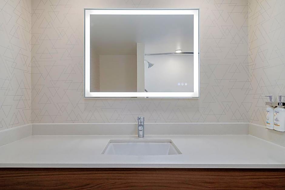 Holiday Inn Express Hotel & Suites Bentonville By IHG