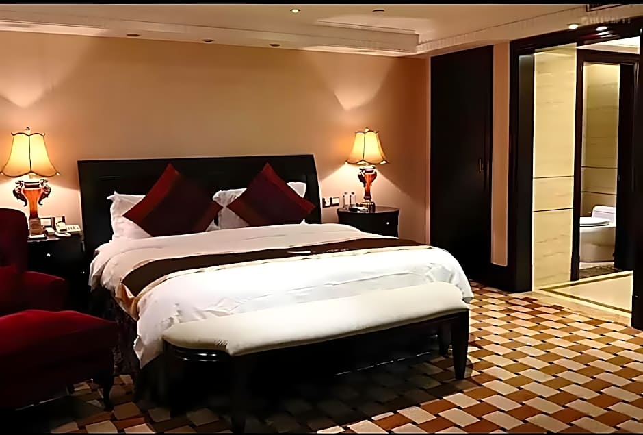 Royal Mediterranean Hotel