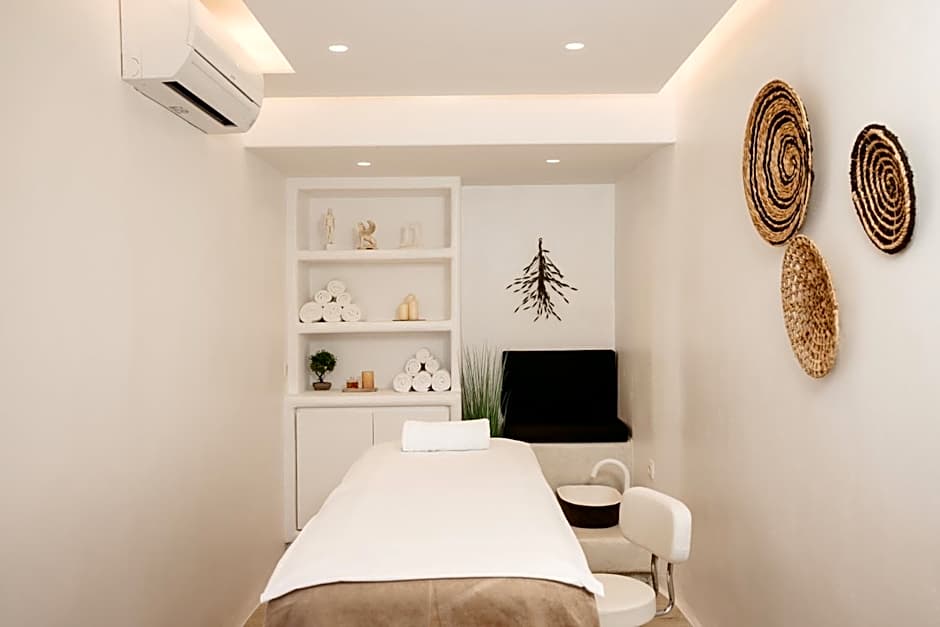 Kouros Art Hotel (Adults Only)