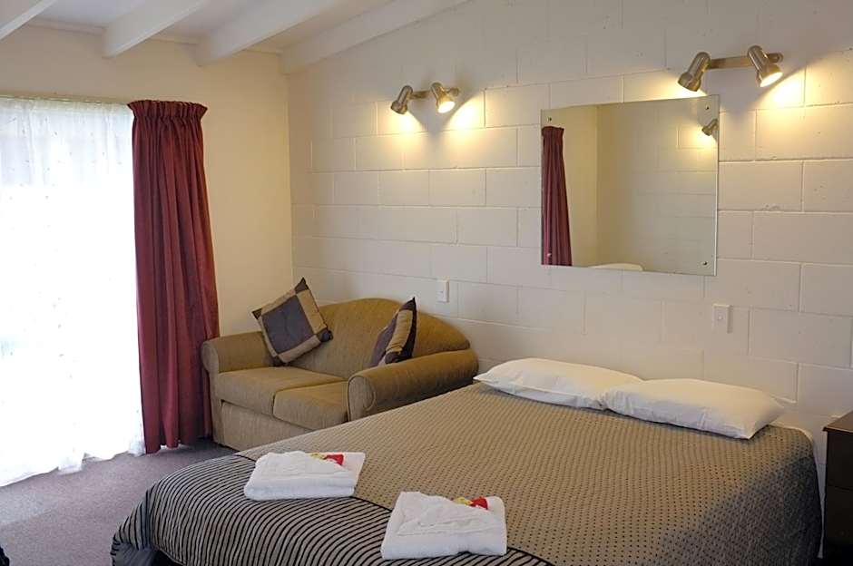 Westport Motels
