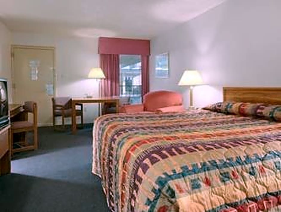 Ramada by Wyndham Sterling