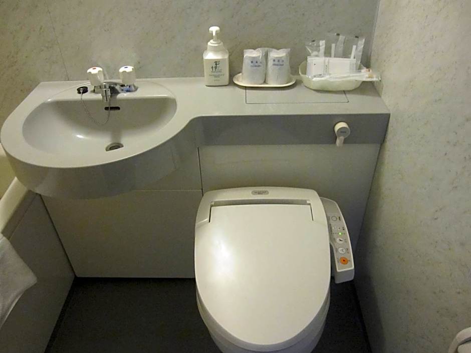 Asahikawa Toyo Hotel