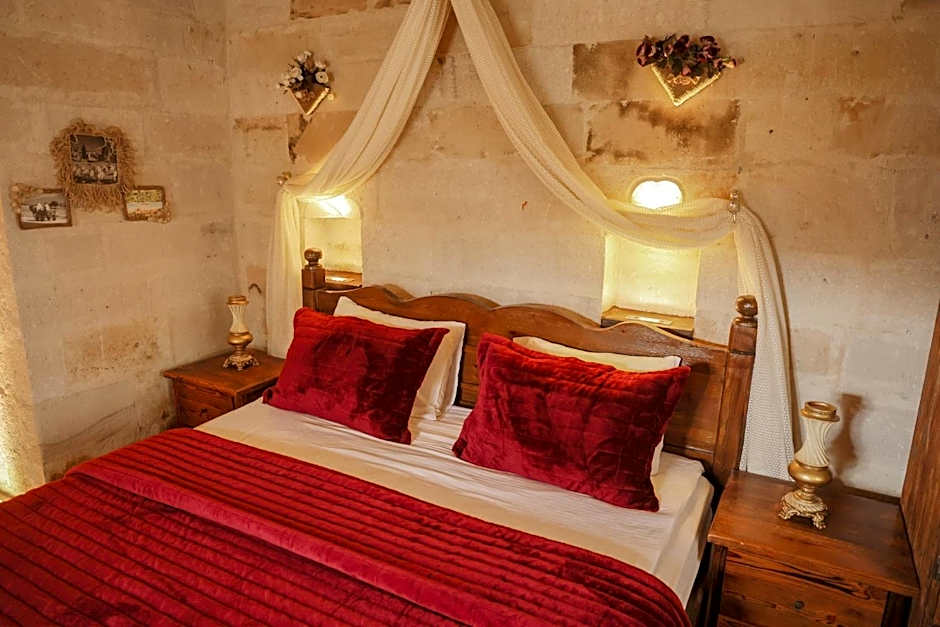 Maccan Cave Hotel
