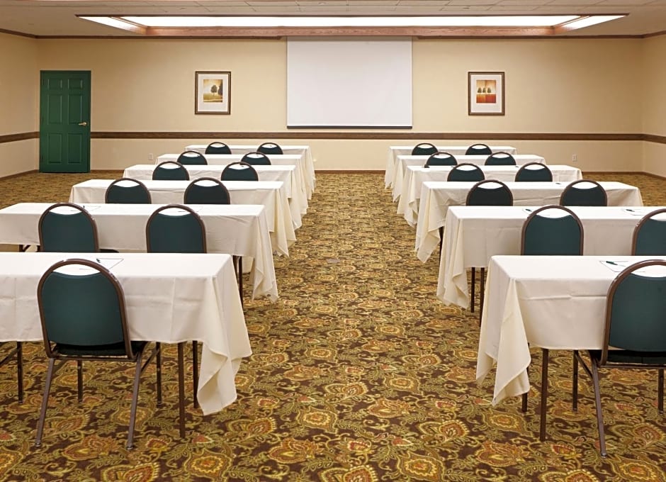 Country Inn & Suites by Radisson, Chanhassen, MN