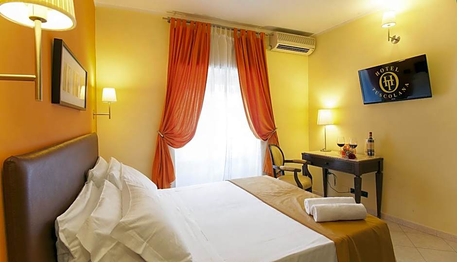 Hotel Tuscolana