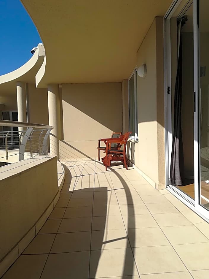 A310 Lagoon Beach Apartment & Spa