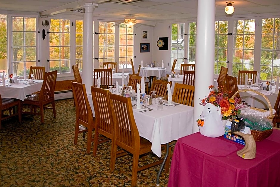 Inn at Starlight Lake & Restaurant