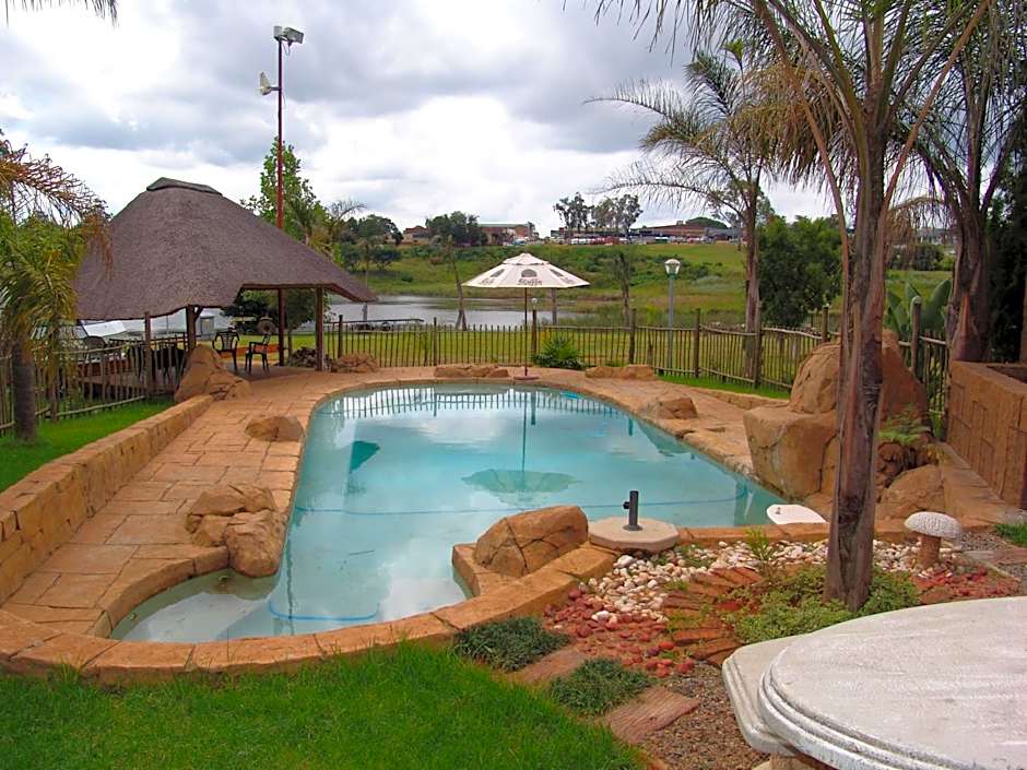 Waterside Lodge CC