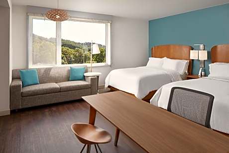 Studio, 2 Queen, Sofa bed, Mountain view