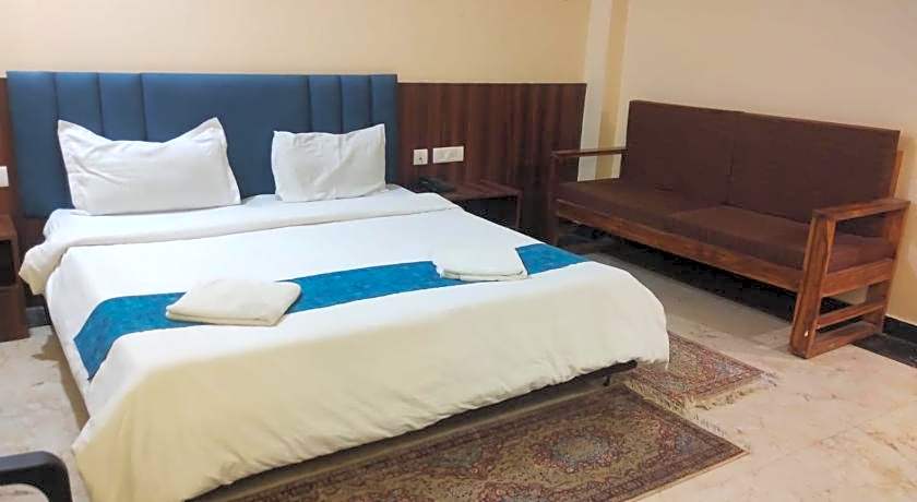 Hotel Sarweshwary