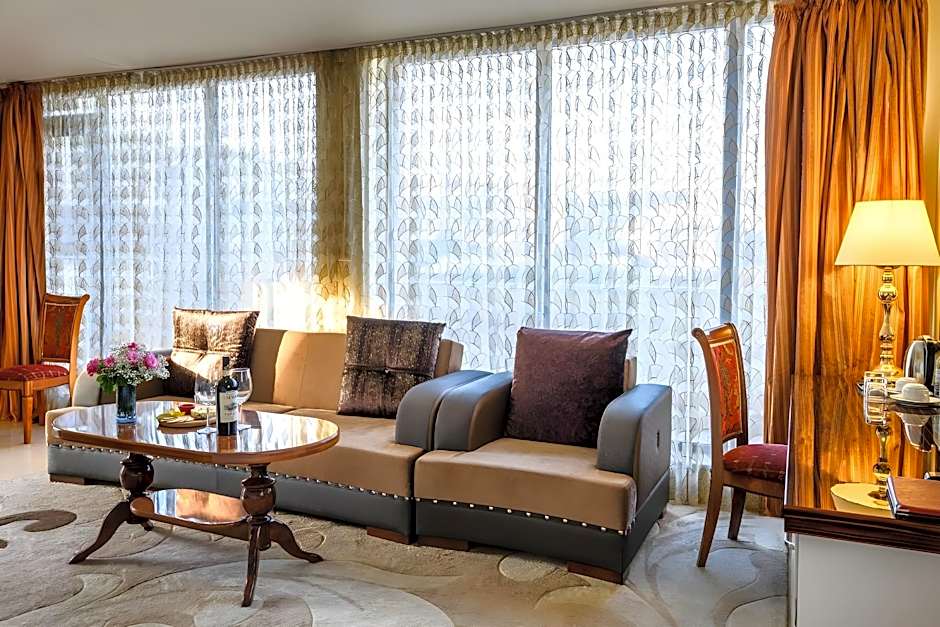 Royal Plaza Yerevan by Stellar Hotels