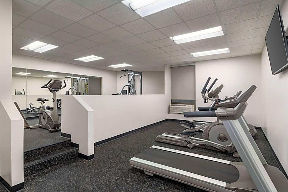 AmericInn by Wyndham Rochester Near Mayo Clinic