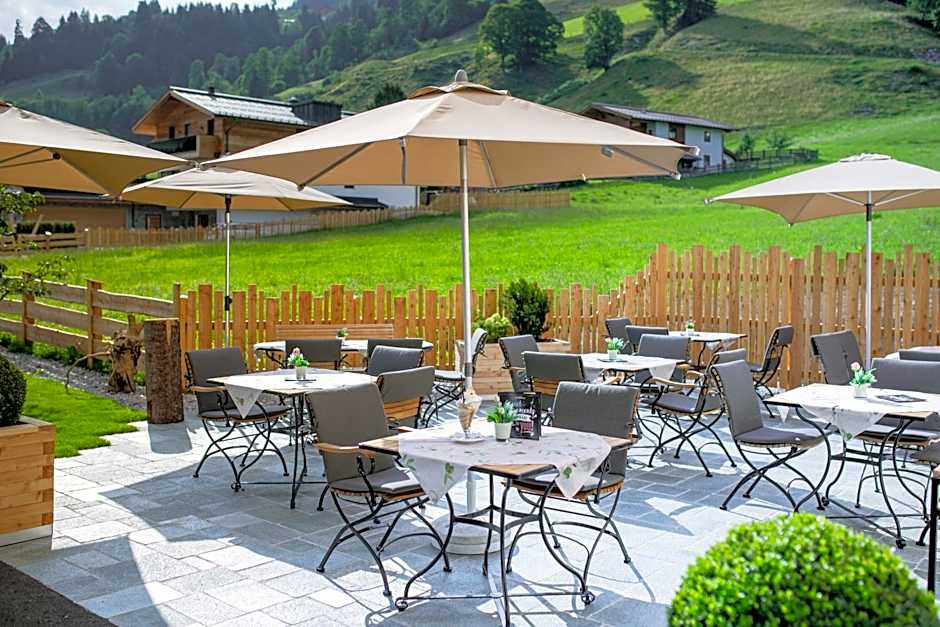 Boutique House happYellow Saalbach