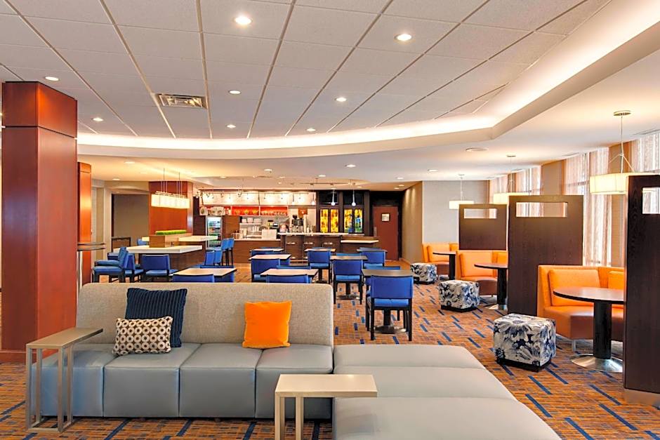 Courtyard by Marriott Chicago Schaumburg/Woodfield Mall