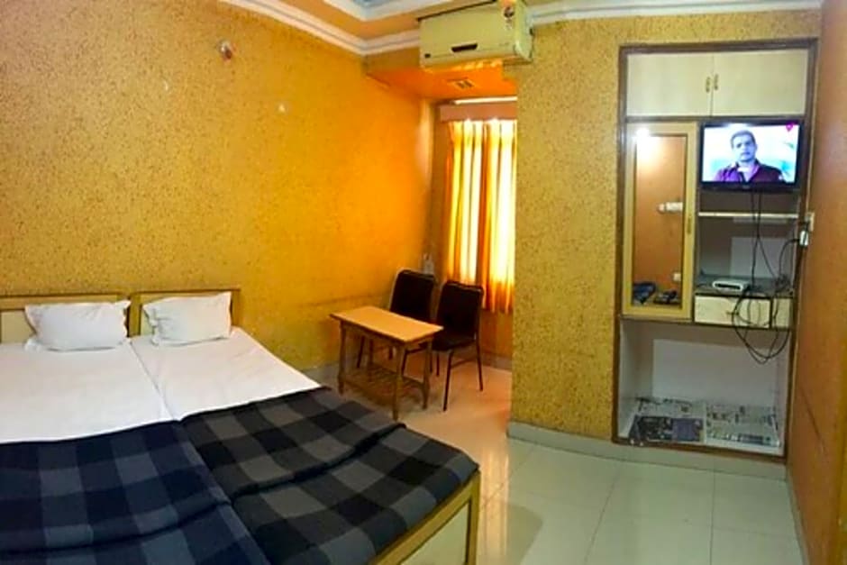 Hotel Rajdhani Plaza