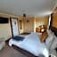 The Dolfor Inn