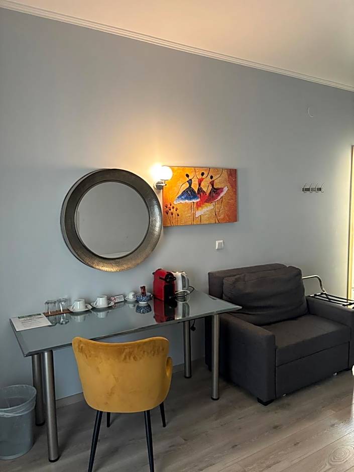 Le Bijou Luxury Rooms & Suites