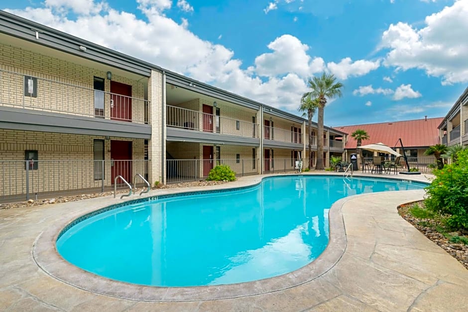 Best Western near Lackland AFB/SeaWorld