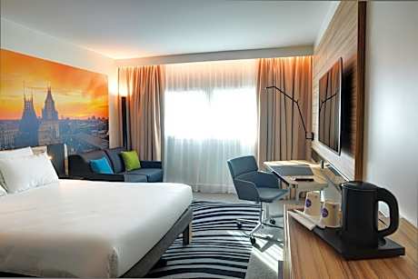 Superior Queen Room with Sofa Bed, 1 place