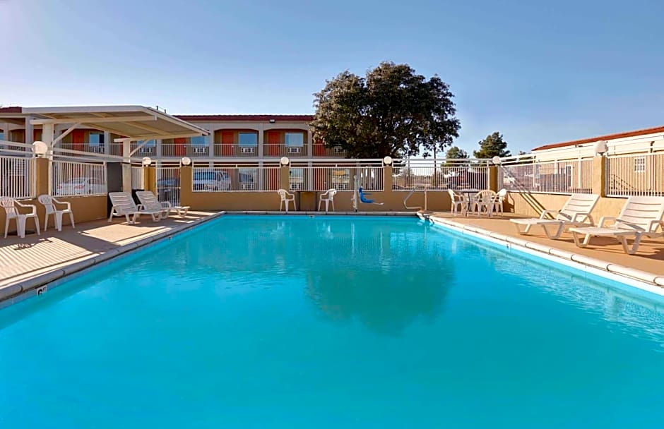 Super 8 by Wyndham Abilene North