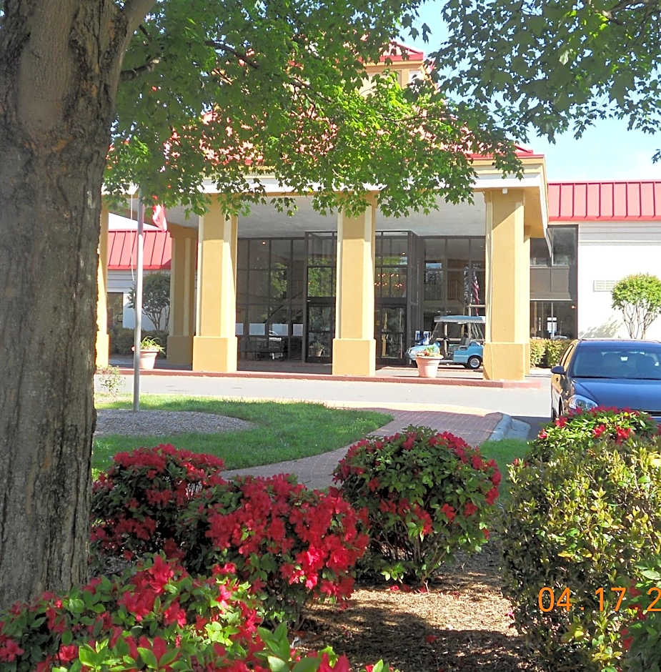 Village Inn Clemmons/Winston Salem, Trademark by Wyndham