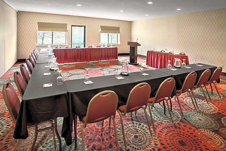 Holiday Inn Express & Suites East Greenbush(Albany-Skyline) By IHG