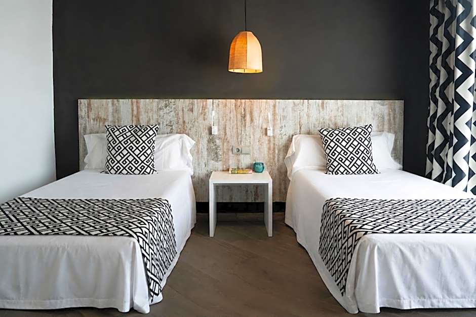 Aparthotel Playasol Mogambo