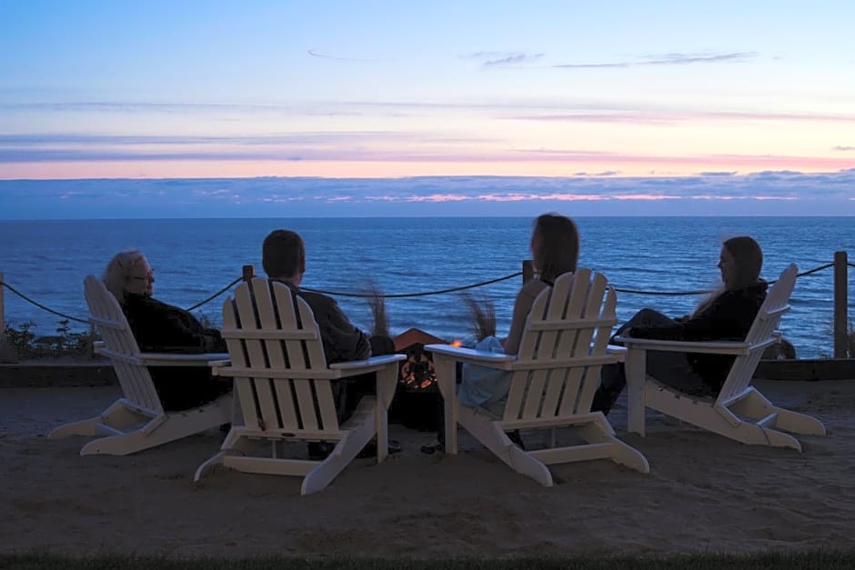 The Coho Oceanfront Lodge