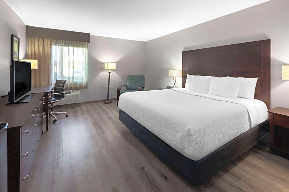 La Quinta Inn & Suites by Wyndham Sheboygan