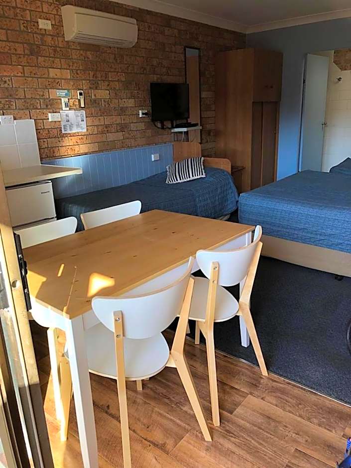 Whale Fisher Motel