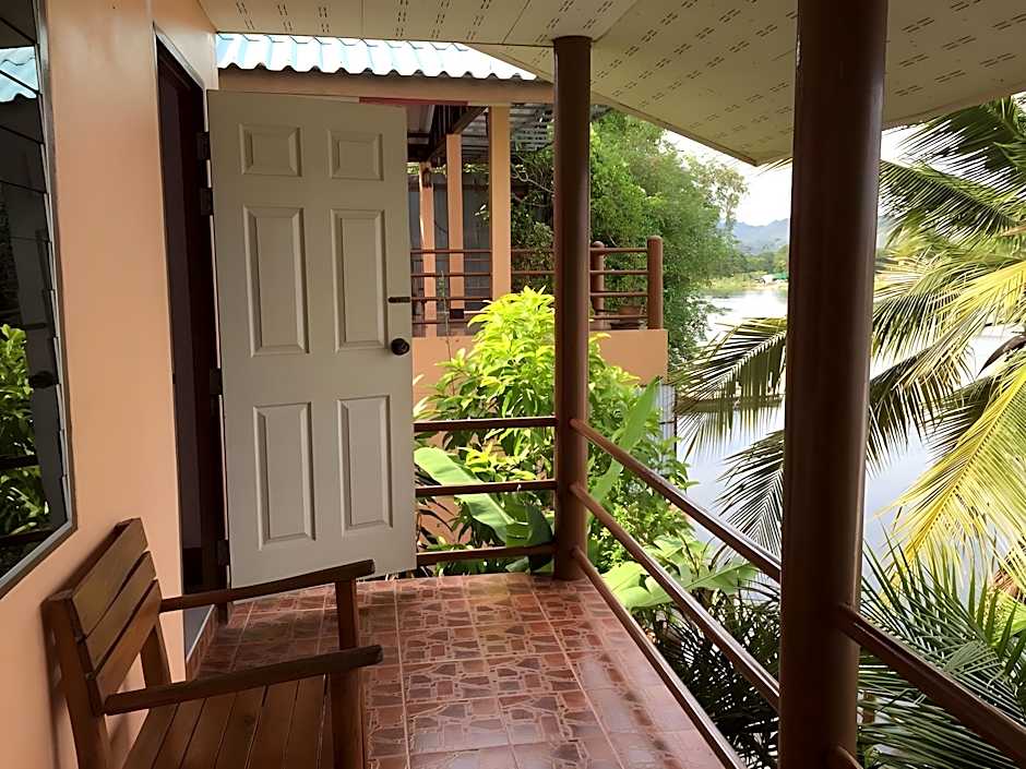 Tamarind Guesthouse Kanchanaburi