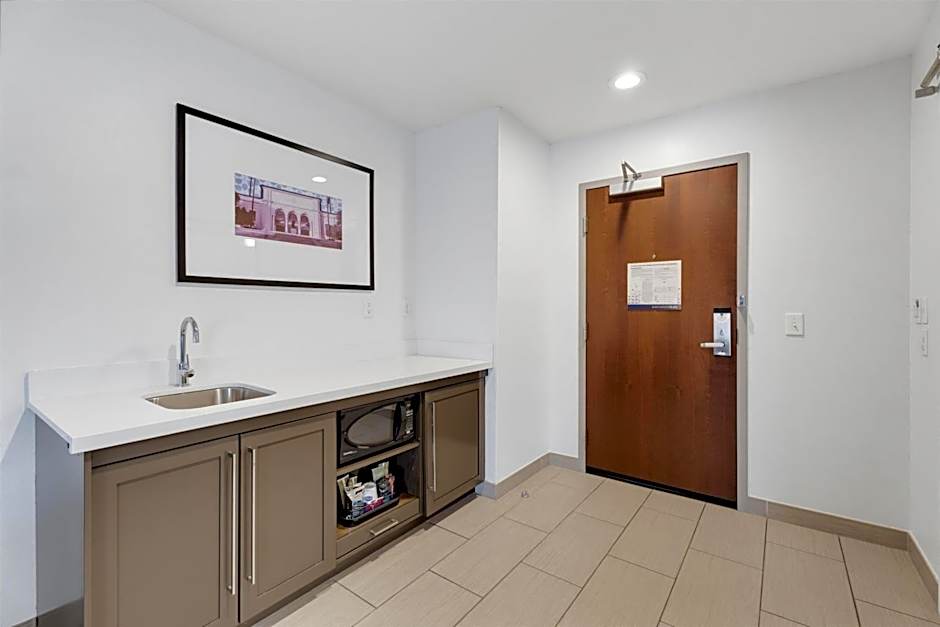 Hampton Inn Detroit/Dearborn