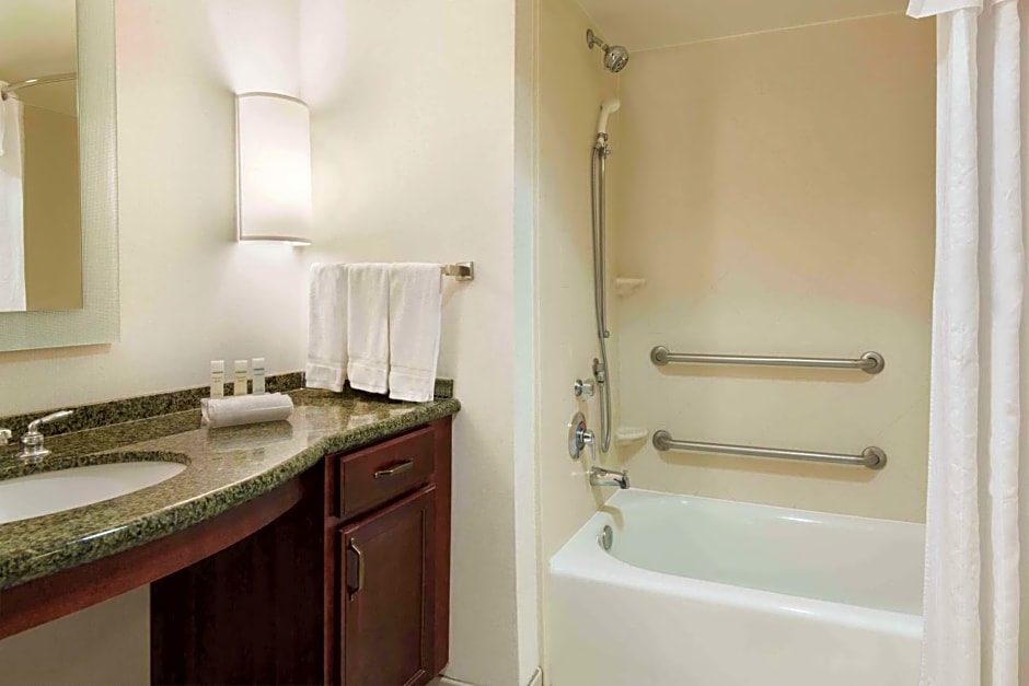 Homewood Suites by Hilton Tampa Airport-Westshore