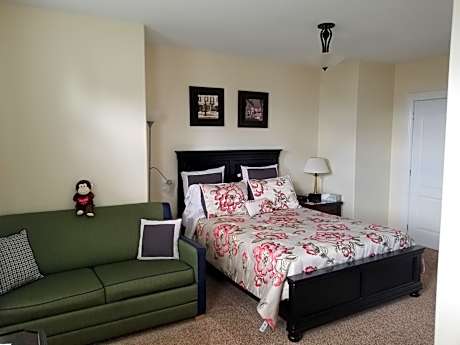 Double Room with Private Bathroom