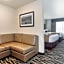 Cobblestone Hotel & Suites - Janesville