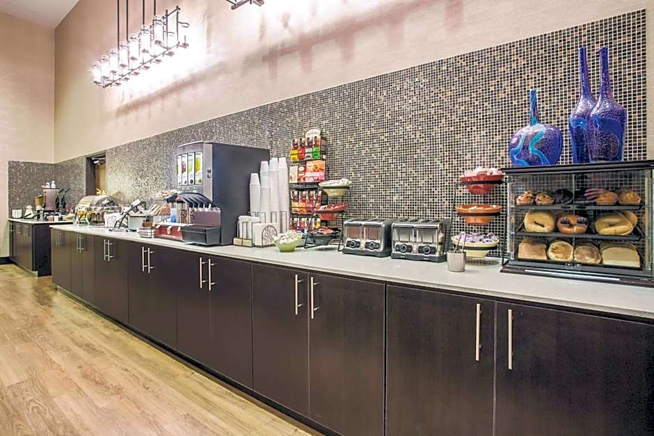 La Quinta Inn & Suites by Wyndham Ely