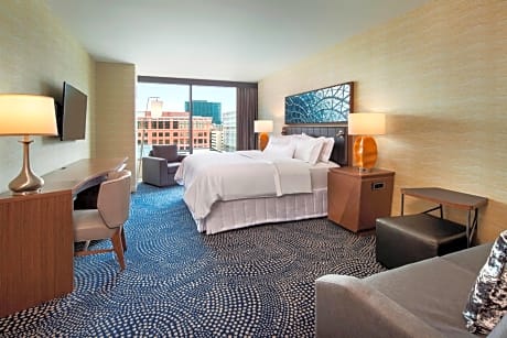 King Room - Hearing Accessible