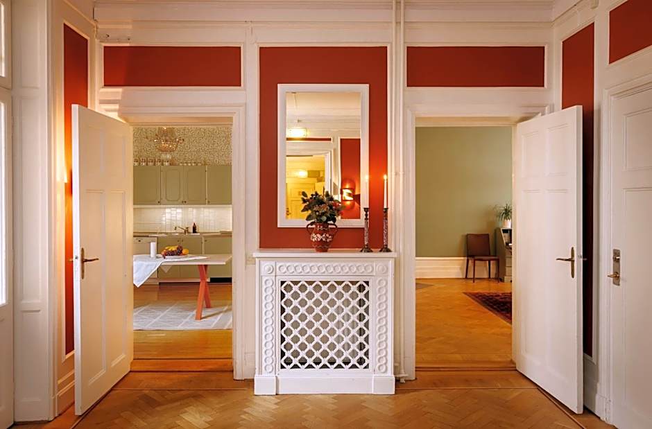 Home Hotel Wellington