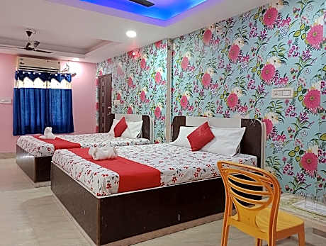 Hotel Padoshi Near Sea Beach Puri